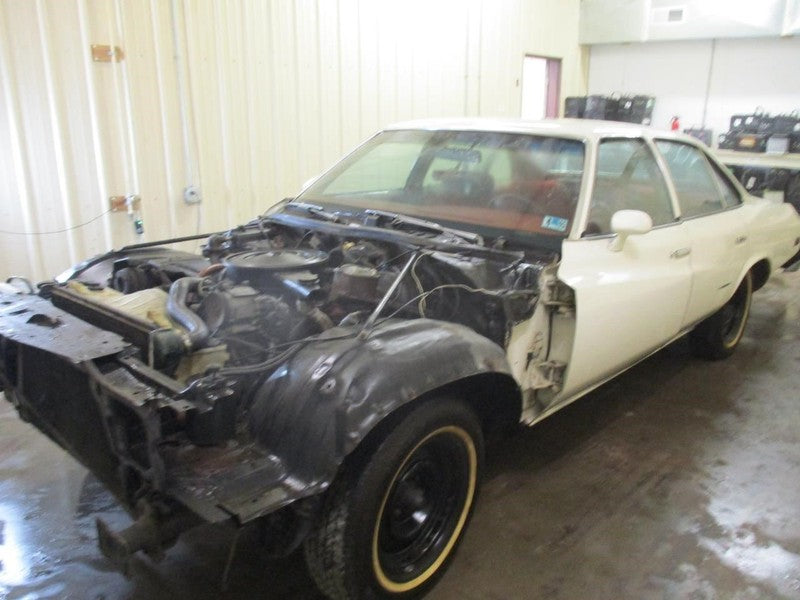 CENTURY   1976 Seat Belt Front 1907057