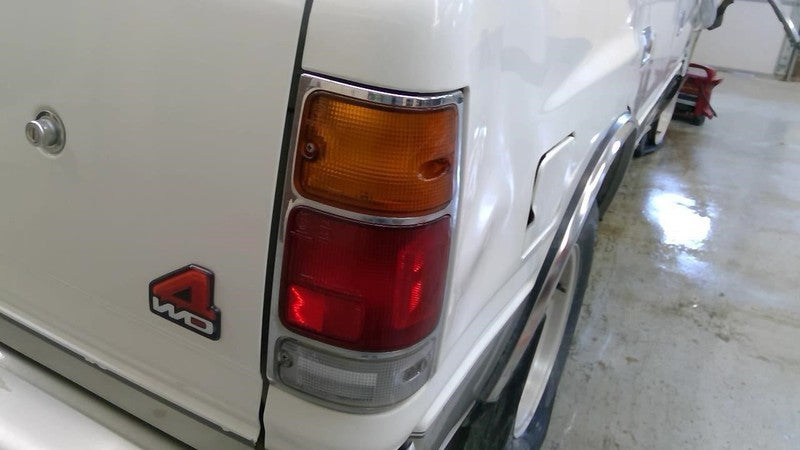 Passenger Right Tail Light Chrome Fits 88-95 ISUZU PUP (PICKUP) 192952