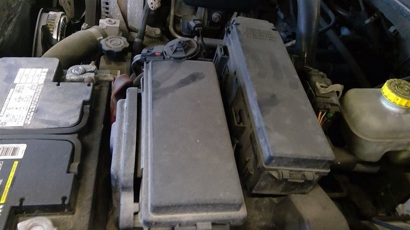 Air Cleaner 3.7L Fits 05-10 GRAND CHEROKEE 1696543