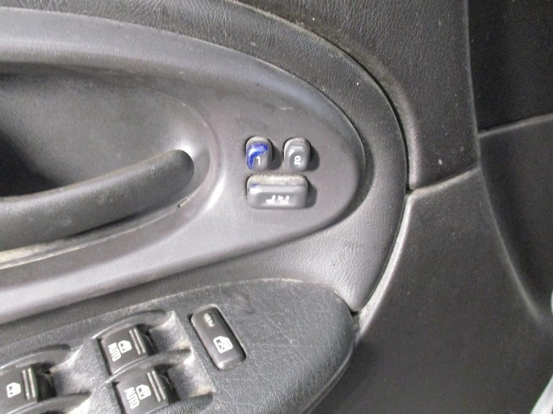 TRAILBLAZ 2008 Front Door Switch 1924920