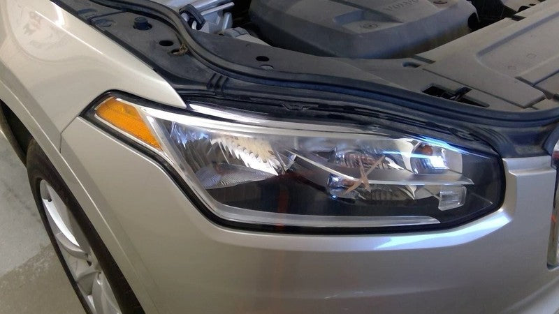 Driver Left Front Knee Without Air Suspension Fits 16-22 VOLVO XC90 17