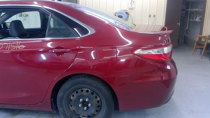 Passenger Headlight Halogen Without Black Trim Fits 15-17 CAMRY 164000