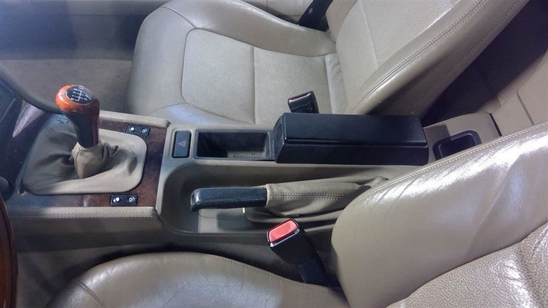 Z3        1997 Console Front 1705166