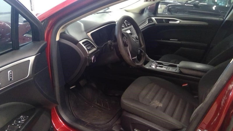 FUSION    2017 Glove Box 1740657