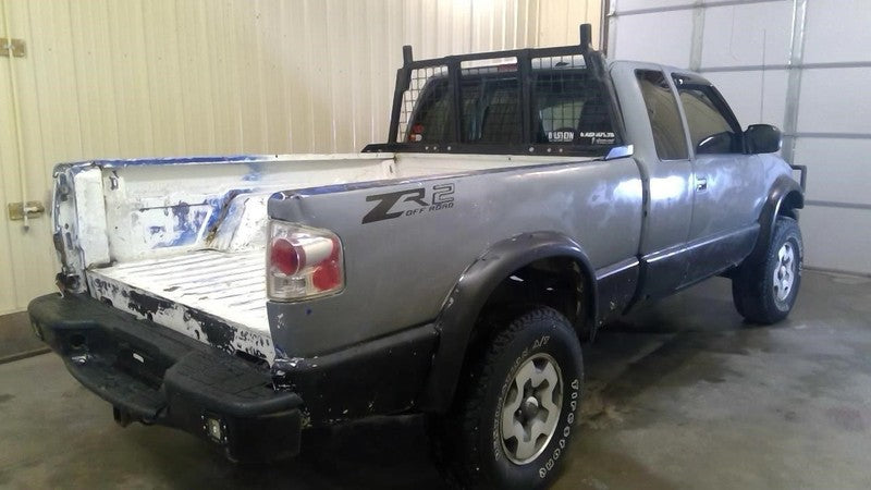 AC Condenser Fits 95-05 BLAZER S10/JIMMY S15 1935128