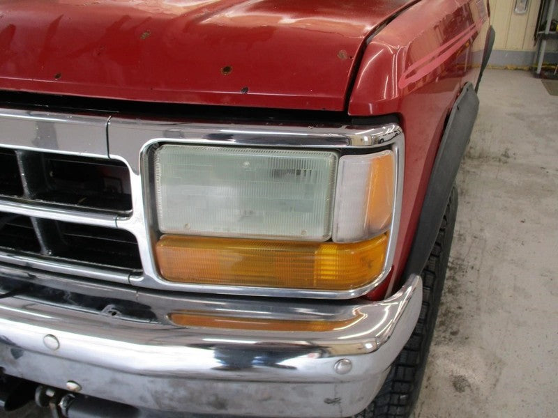 Driver Corner/Park Light Park Lamp-turn Signal Fits 91-96 DAKOTA 19239
