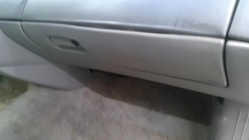 DEVILLE   2001 Glove Box 1907442