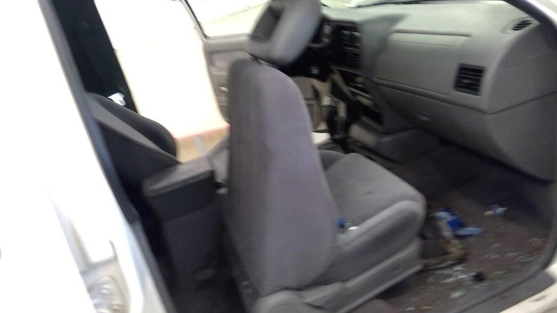 RODEO     1995 Front Seat 1929529