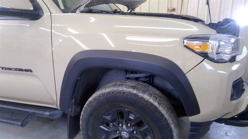 TACOMA    2018 Door Trim Panel Rear 1625433