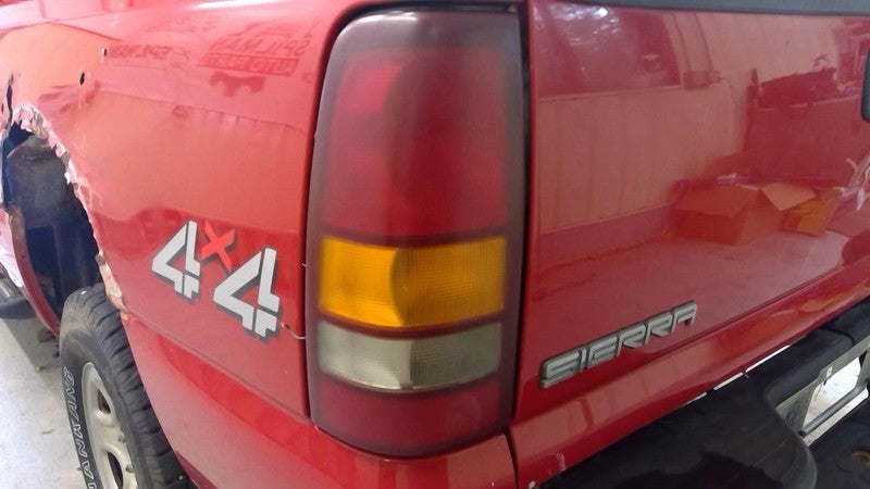 SIERRA150 2000 Headliner 2022918