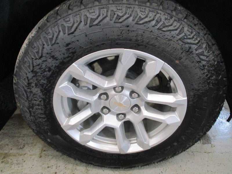 Wheel 18x8-1/2 10 Spoke Silver Opt Rcv Fits 22-25 SILVERADO 1500 PICKU