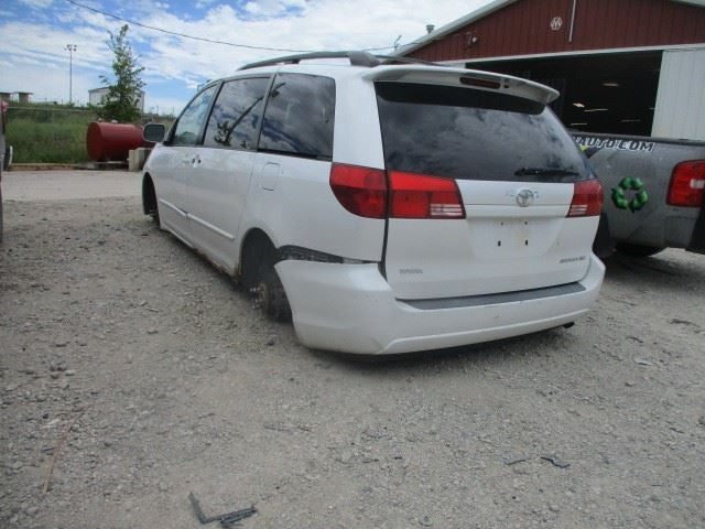 Automatic Transmission FWD Fits 04-06 SIENNA 1578364