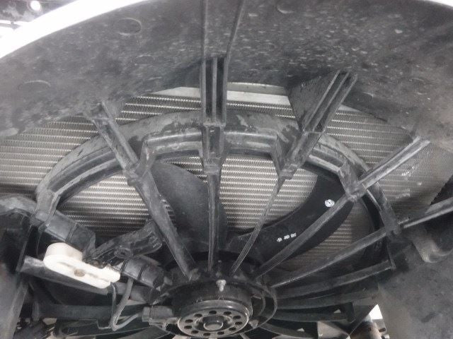 Grille Painted Fits 06 COMMANDER 1006840