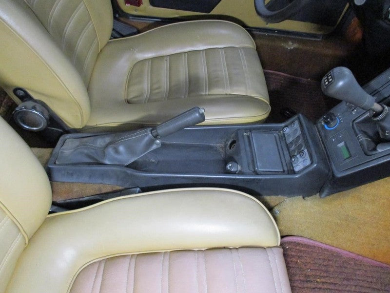 GRADUATE  1989 Console Front 1670664