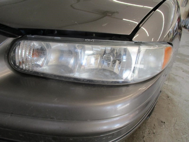 REGAL     2004 Front Door Trim Panel 2044364
