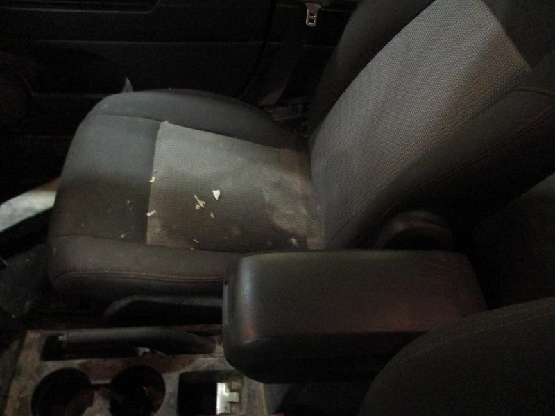 PATRIOT   2010 Glove Box 1725851