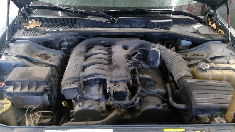 Passenger Right Headlight Halogen Without Projector Fits 05-07 300 188