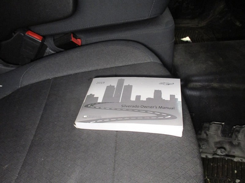 SILVRDO15 2019 Owners Manual 2010768