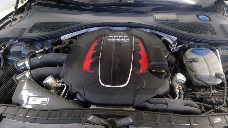 RS7       2015 Glove Box 1643244