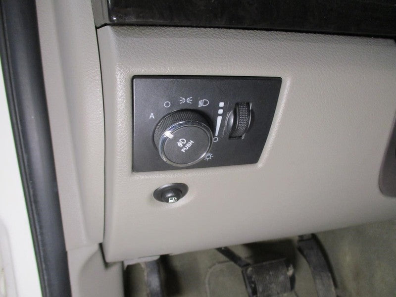 GRANDCHER 2012 Dash/Interior/Seat Switch 1934683