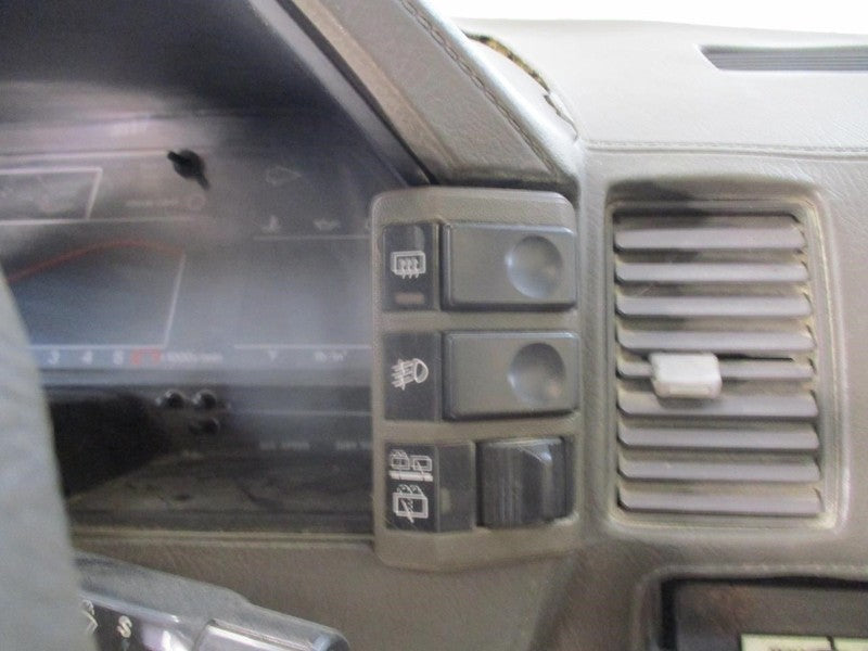 300ZX     1984 Dash/Interior/Seat Switch 1746042