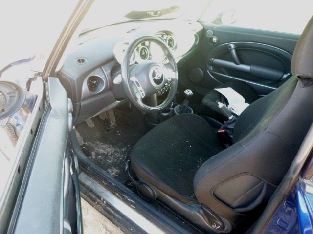 Passenger Headlight HT Halogen Fits 02-04 MINI COOPER 1526194