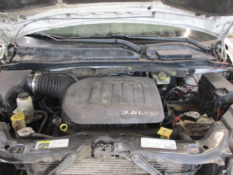 TOWN COUN 2013 Glove Box 1749197