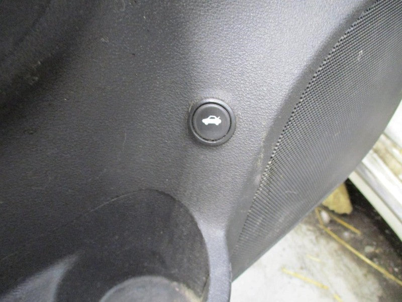 MALIBU    2009 Front Door Switch 1894415