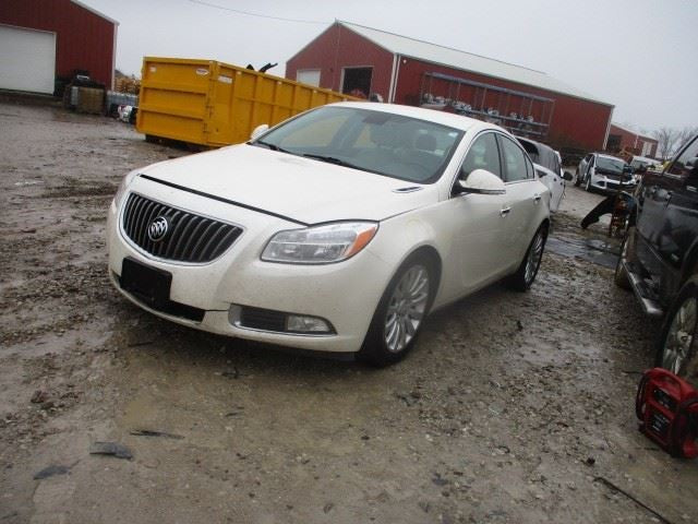 Driver Left Corner/Park Light Fog-driving Fits 11-13 REGAL 1619810