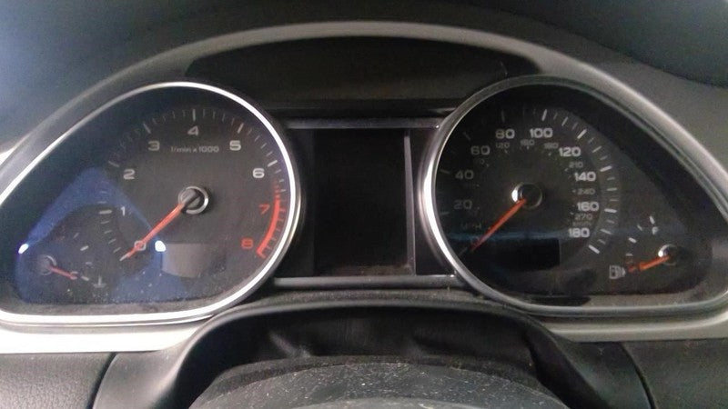 Speedometer MPH ID 4L0920985F Fits 13-15 AUDI Q7 2010461