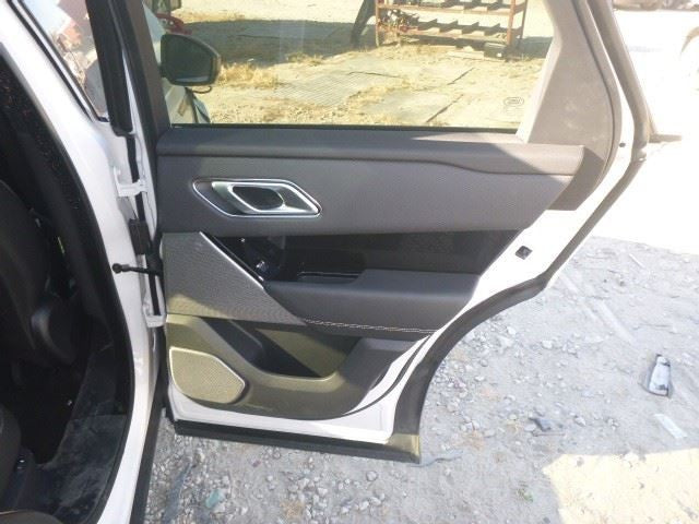 VELAR     2021 Door Trim Panel Rear 1611748