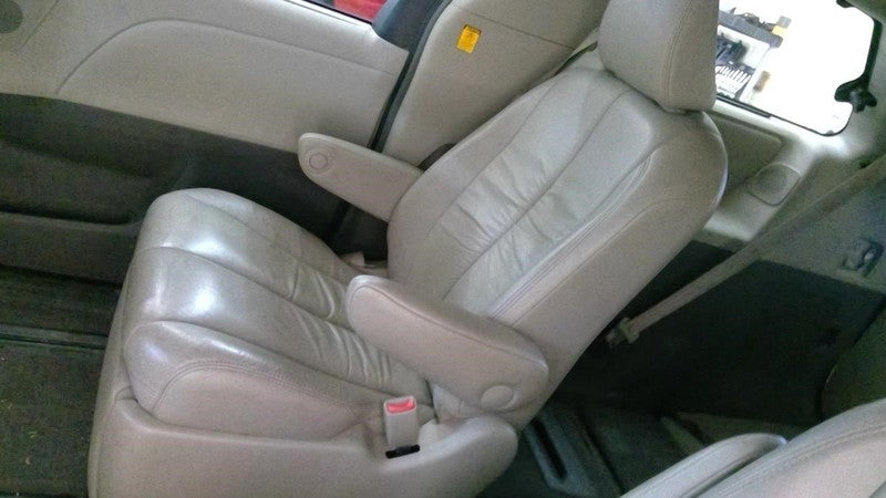 SIENNA    2011 Seat Rear 1899401