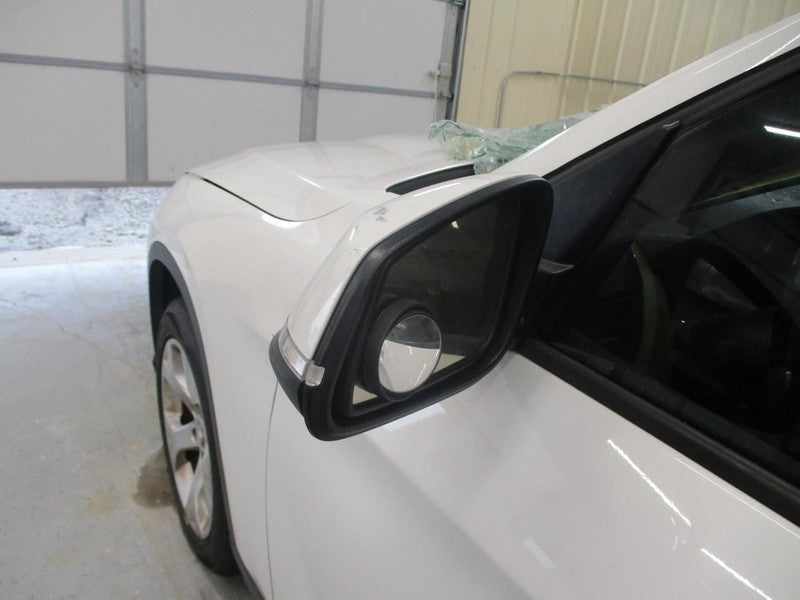 X1        2013 Hatchback Strut 1708680