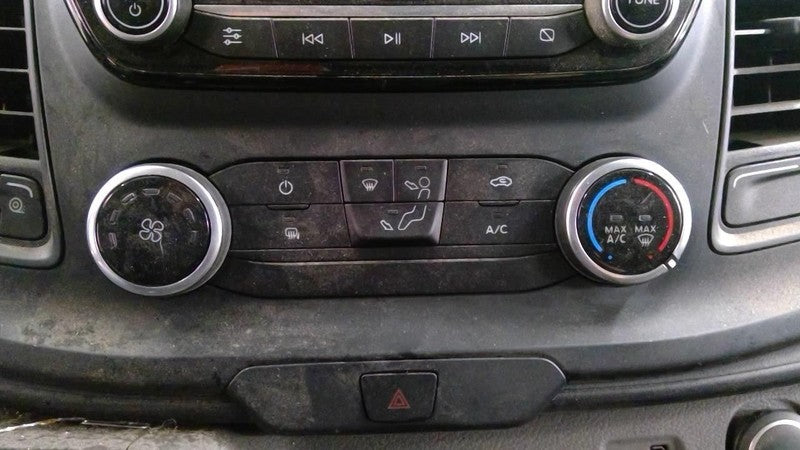 Temperature Control Front Without Rear Defrost Fits 20-25 TRANSIT 150 