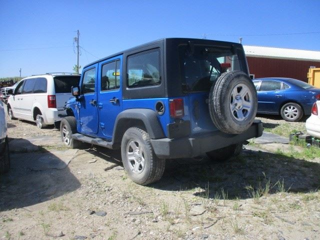 WRANGLER  2016 Front Door Trim Panel 1572457