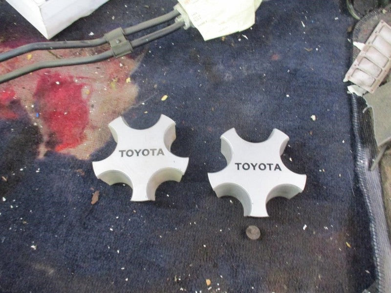 SUPRA     1989 Center Cap Wheel 1641804