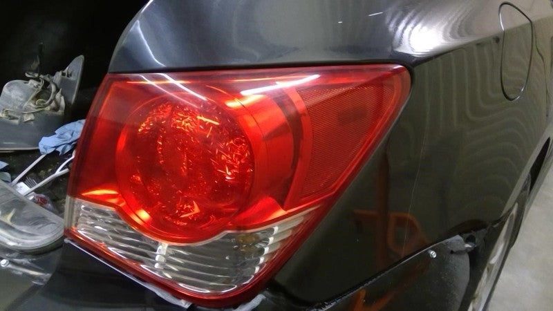 Passenger Tail Light VIN P 4th Digit Limited Fits 11-16 CRUZE 1955422
