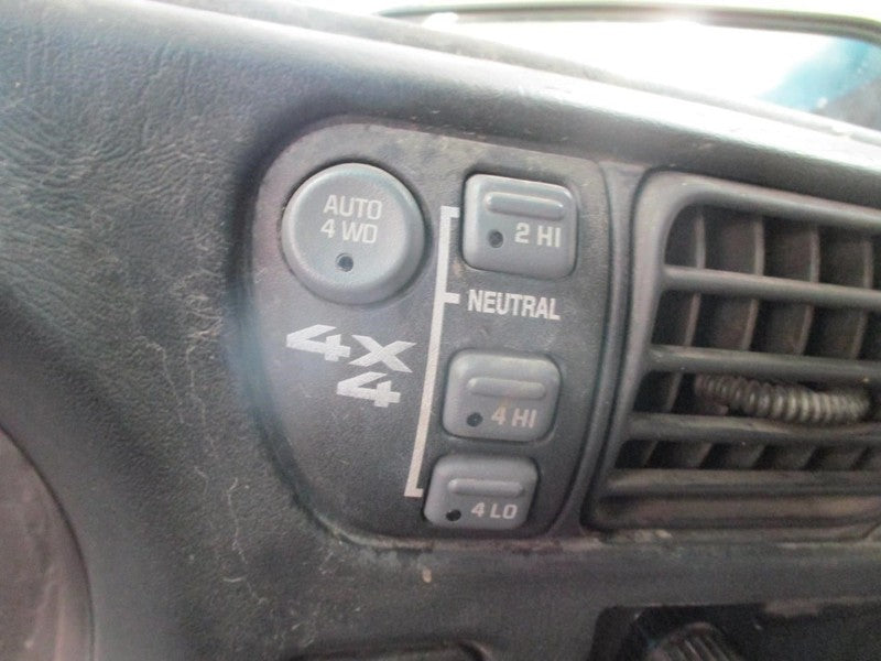 BLAZERS10 2002 Dash/Interior/Seat Switch 2036026