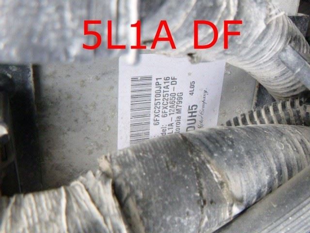 Passenger Right Headlight Bright Background Fits 03-06 EXPEDITION 1180