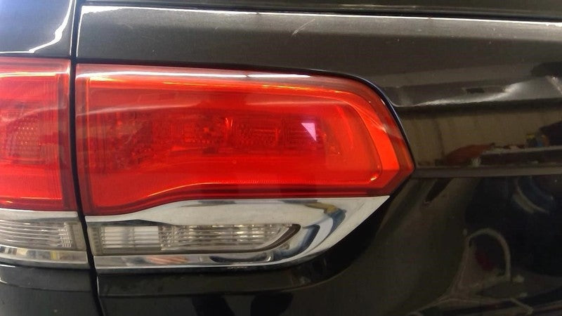 Driver Tail Light Wk Body VIN E Or F 6th Digit Fits 14-21 GRAND CHEROK