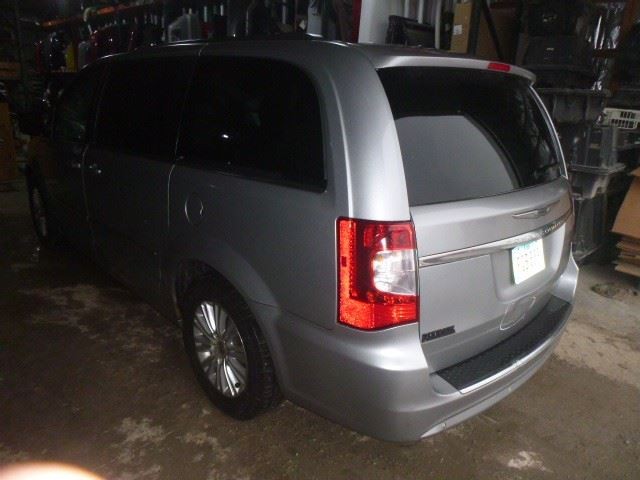 Starter Motor Fits 11-20 CARAVAN 1727894