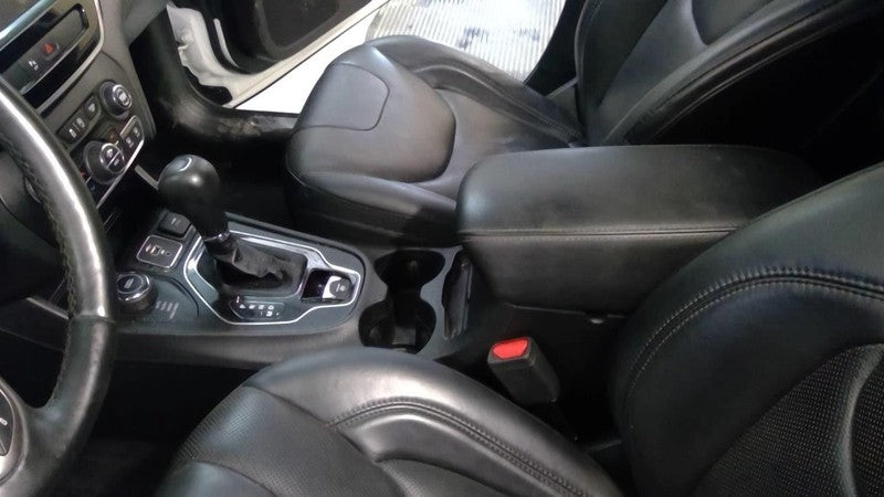 Console Front Full Lenght Floor Console Fits 14-23 CHEROKEE 2045217