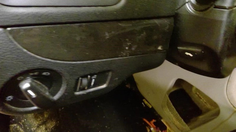 CARAVAN   2014 Dash/Interior/Seat Switch 2036099
