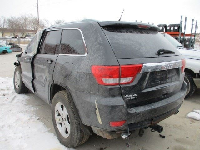 Grille Laredo VIN A 7th Digit Lower Fits 11-13 GRAND CHEROKEE 1230289