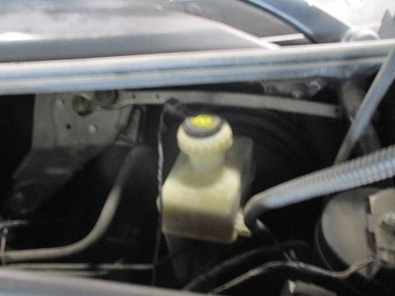 Driver Left Headlight Xenon HID Fits 03-05 RANGE ROVER 1723509