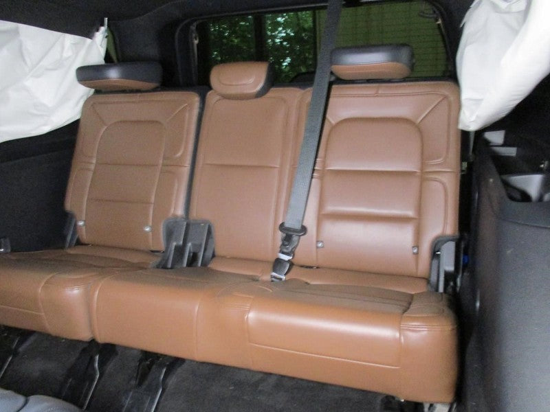 NAVIGATOR 2022 Third Seat Station Wagon  Van 1696447
