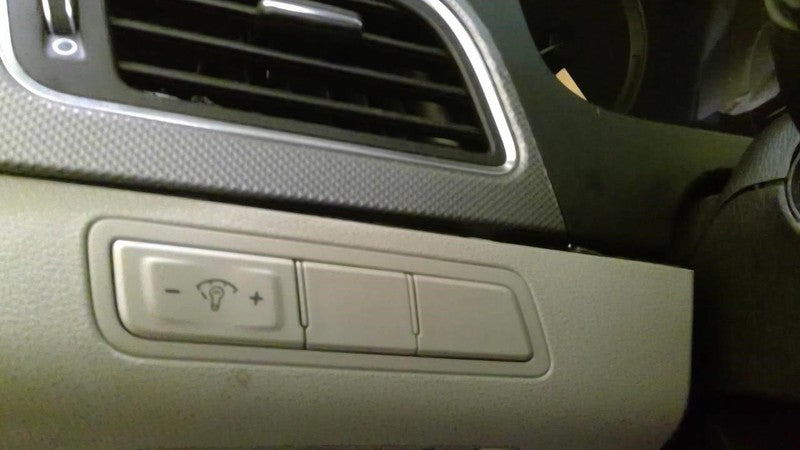 SONATA    2017 Dash/Interior/Seat Switch 1738369