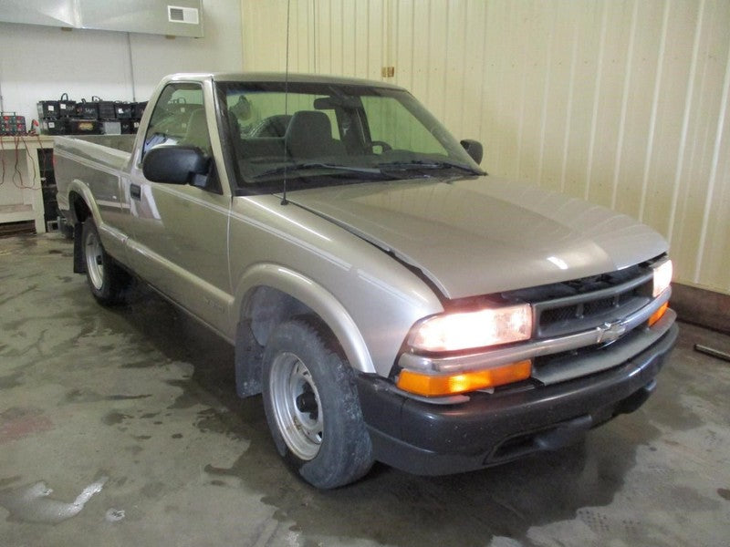 Coolant Reservoir Fits 95-05 BLAZER S10/JIMMY S15 1912711