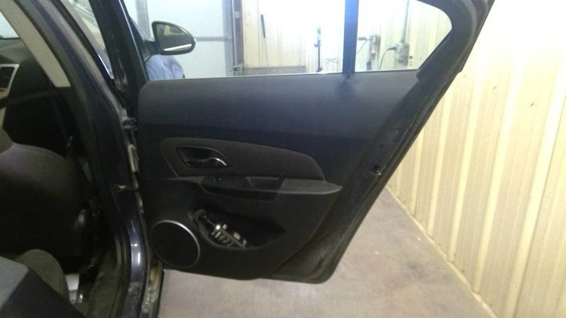 Driver Left Front Knee Fits 13-14 CRUZE 1930263