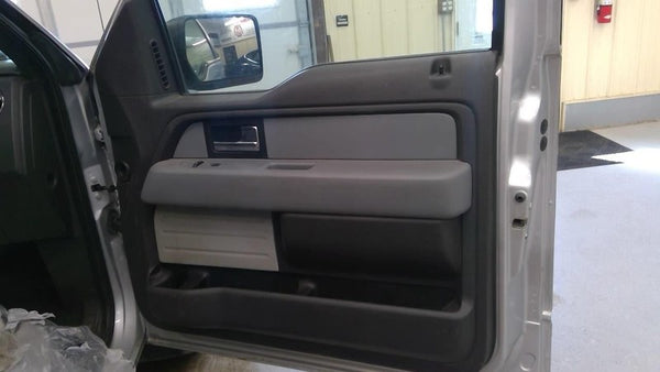 F150      2013 Front Door Trim Panel 2036903